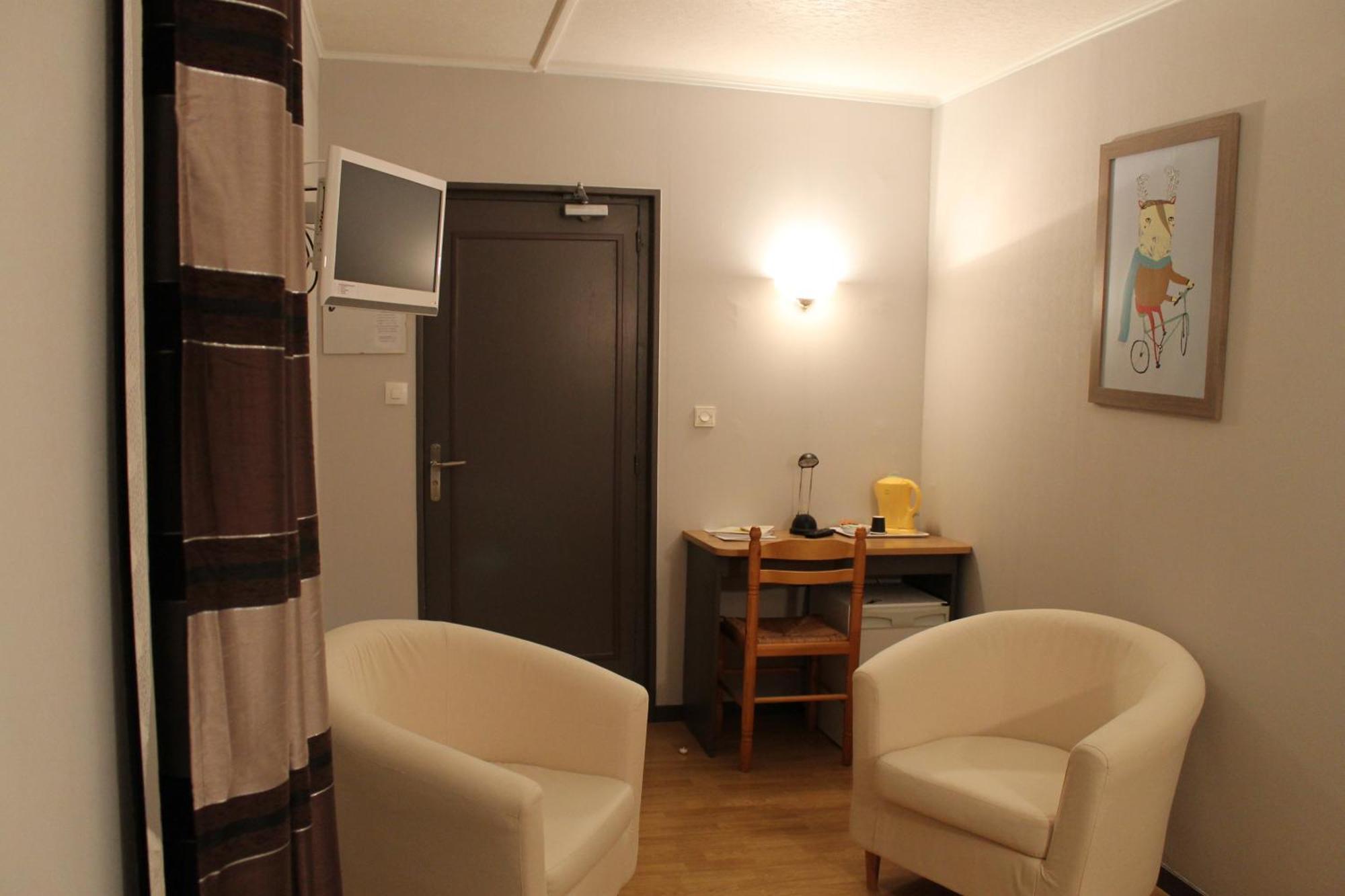 Hotel Les Alpes Allevard Chambre photo