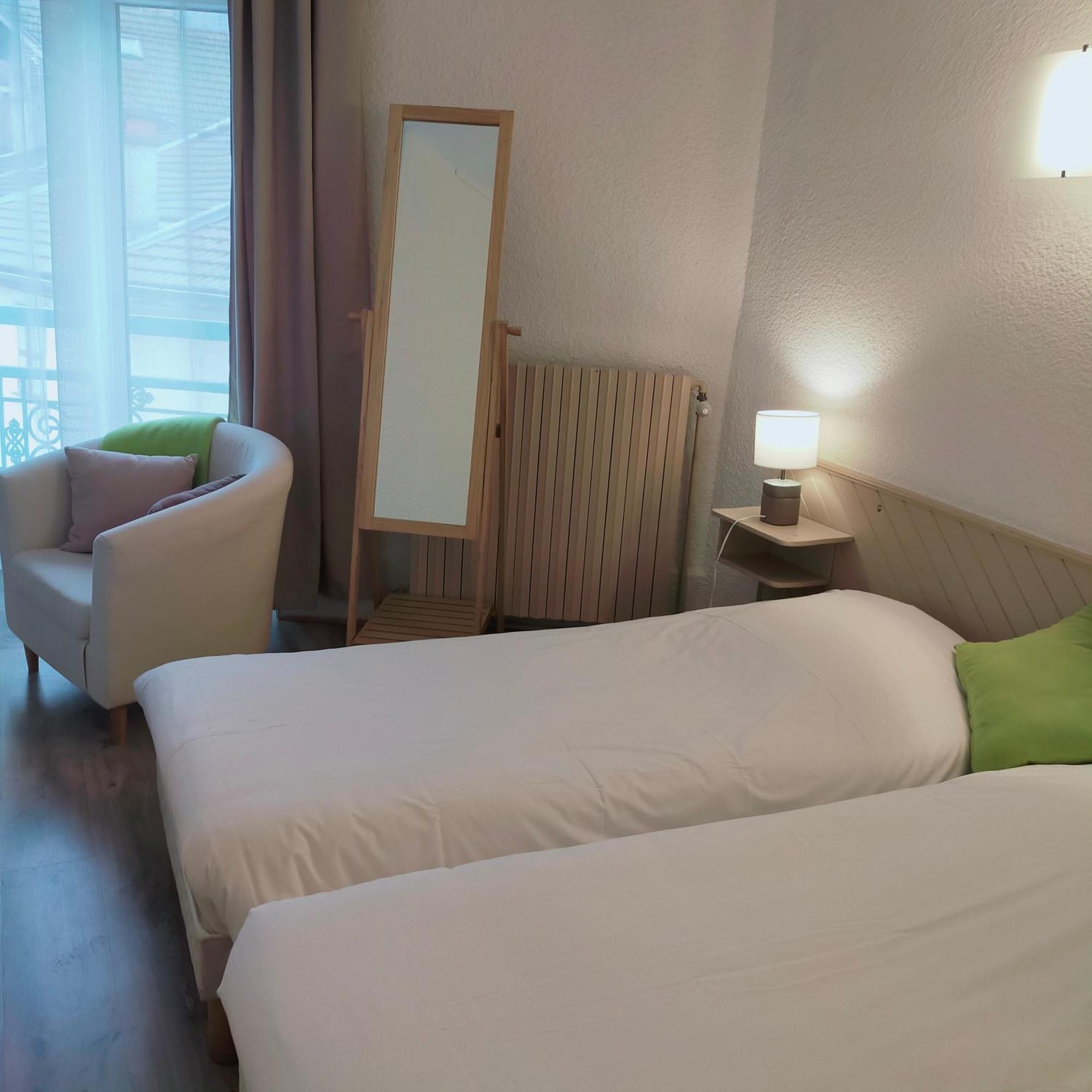Hotel Les Alpes Allevard Extérieur photo